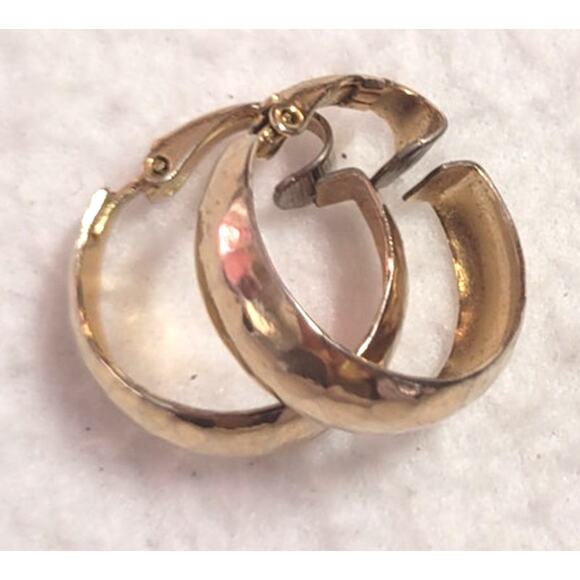 Vtg L.H. Segal California Clip On Hoop Earrings 3/4" Hammered Textured Goldtone - Picture 4 of 5